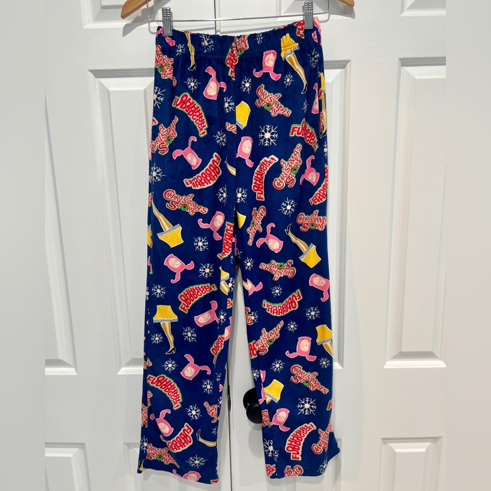 EUC A Christmas Story pants size small